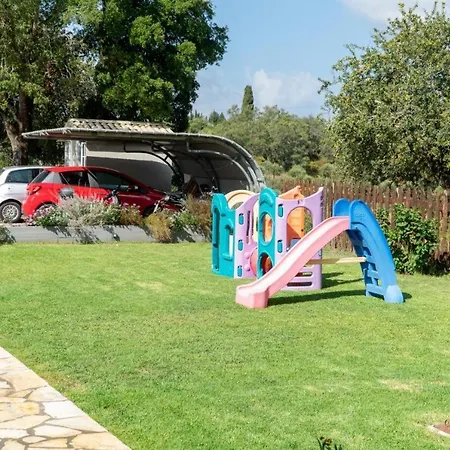 Irini's בית נופש *